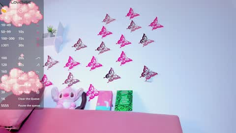 isabellamyers online show from February 5, 2025, 3:52 pm