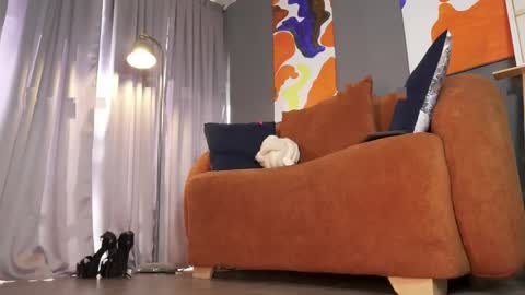 Snapshot of isabellanylon chatting on May 5, 2026, 8:28 pm Help me with your follow independent model isabela online show from May 5, 2026, 8:28 pm