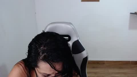 Snapshot of isabellaobregon2 chatting on June 21, 2026, 9:50 pm Isa online show from June 21, 2026, 9:50 pm