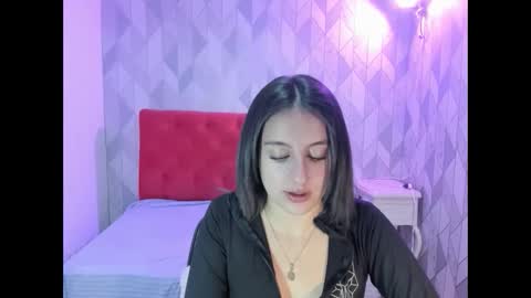 Isabella online show from December 3, 2025, 5:26 am