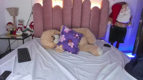  Martina  IG martissmith01 online show from January 3, 2025, 12:43 am