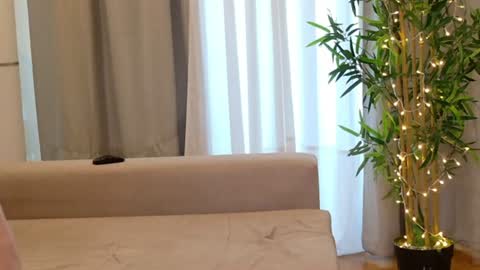 Snapshot of isabellauribe chatting on June 11, 2026, 2:37 pm isabellauribe online show from June 11, 2026, 2:37 pm