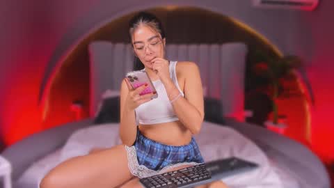 Isa  online show from February 10, 2026, 4:16 am