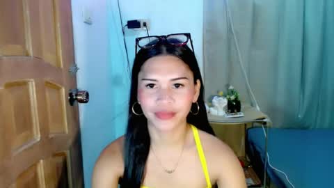 Snapshot of isabelle_amore chatting on July 18, 2026, 1:48 pm Ysa online show from July 18, 2026, 1:48 pm