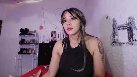 isabelle_sara online show from June 15, 2026, 8:22 pm