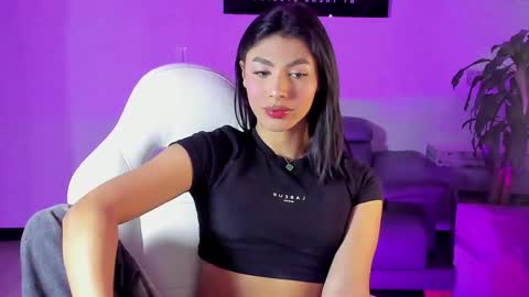 Isa online show from December 13, 2024, 8:37 pm