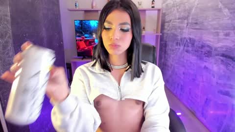 Isa online show from December 21, 2024, 5:25 am