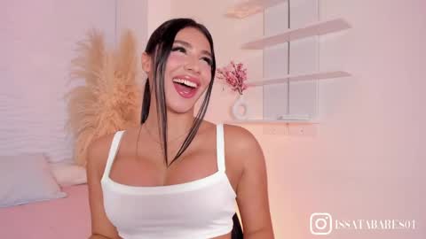 Snapshot of isabellefoxx chatting on May 6, 2026, 9:53 pm Isa online show from May 6, 2026, 9:53 pm
