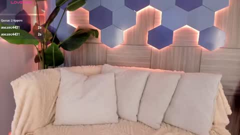 Snapshot of isabellestorm chatting on July 8, 2026, 3:55 am online show from July 8, 2026, 3:55 am