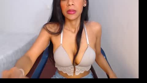 Isabella online show from December 11, 2024, 5:10 am