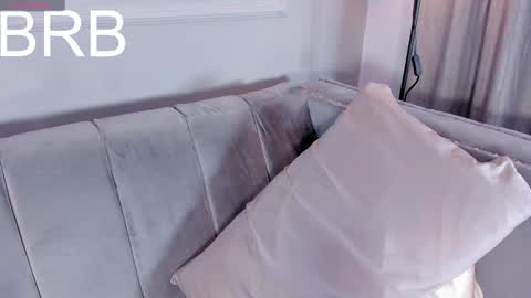 Isabellsmmith online show from February 19, 2025, 7:28 am