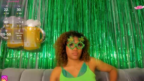 Isabellsmmith online show from March 4, 2025, 3:44 am