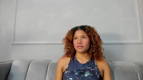 Isabellsmmith online show from March 8, 2025, 8:14 pm