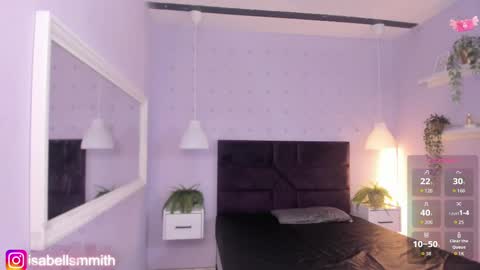 Isabellsmmith online show from November 18, 2025, 11:36 am