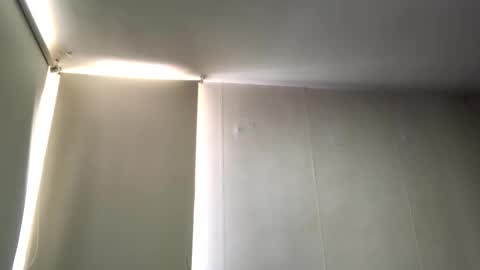 Isa online show from October 2, 2025, 2:46 pm