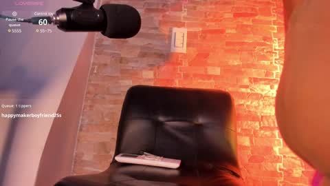 Isabel M online show from January 31, 2025, 8:01 pm