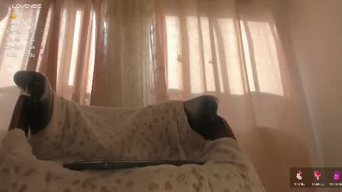 Snapshot of isabelsexysmile_ chatting on June 30, 2026, 1:45 pm Isabel M online show from June 30, 2026, 1:45 pm