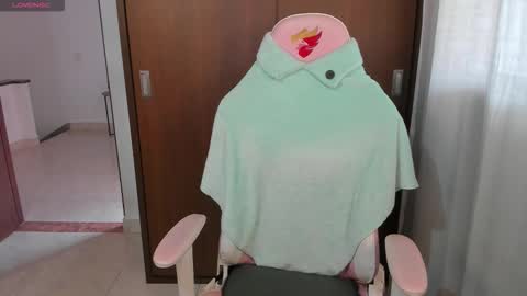 Isabela    online show from November 25, 2025, 12:27 pm