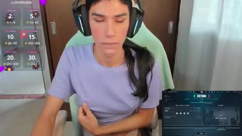 Isabela    online show from December 5, 2025, 2:25 pm