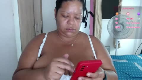 Snapshot of isahot_latin_doll chatting on May 15, 2026, 12:06 am isa online show from May 15, 2026, 12:06 am