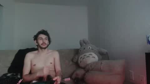 isaiahf24 online show from April 20, 2026, 2:42 pm