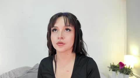 isameow online show from December 17, 2024, 10:22 pm