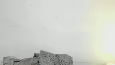 isameow online show from January 14, 2025, 8:59 pm