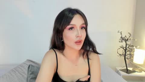 isameow online show from January 24, 2025, 10:08 pm