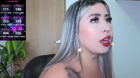 Snapshot of isasexyxxx1 chatting on May 20, 2026, 11:44 pm isasexyxxx1 online show from May 20, 2026, 11:44 pm