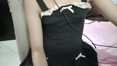 isatgirl online show from November 12, 2025, 6:36 am