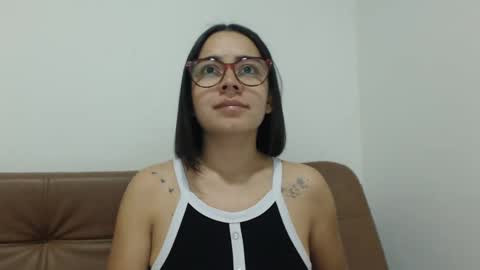 Emma online show from October 19, 2025, 1:39 am