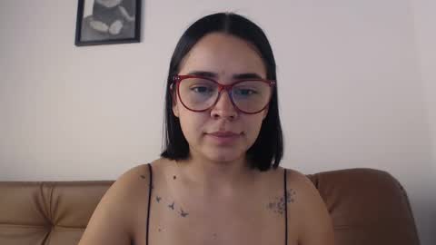 Emma online show from October 19, 2025, 4:40 pm