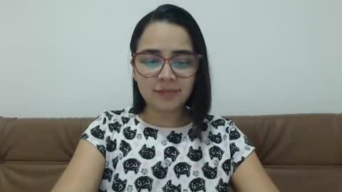 Emma online show from November 1, 2025, 3:30 am