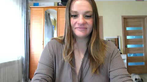 Snapshot of isingle_mom chatting on May 6, 2026, 7:02 am isingle_mom online show from May 6, 2026, 7:02 am