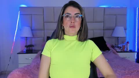 Pauli online show from December 1, 2024, 5:57 pm