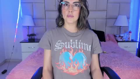 Pauli online show from December 3, 2024, 8:39 pm