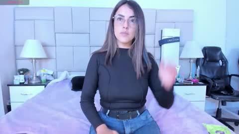 Pauli online show from October 11, 2025, 11:47 pm