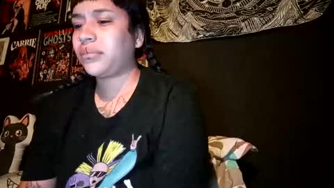 Isis online show from November 8, 2025, 12:55 am