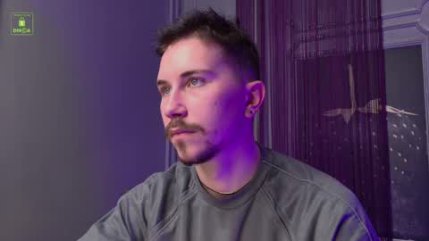 Iskella online show from November 17, 2025, 8:14 pm