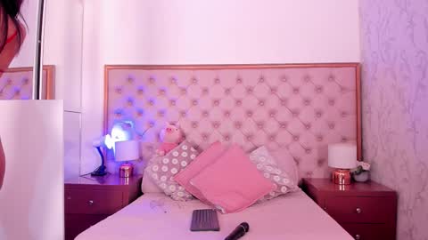 Vanessa online show from October 27, 2025, 2:48 am