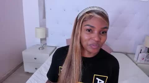 Vanessa online show from November 26, 2025, 11:22 am