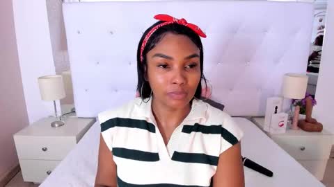 Vanessa online show from January 14, 2026, 11:38 am