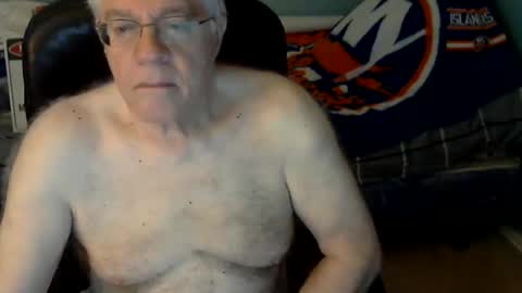 Snapshot of islesman22 chatting on June 8, 2026, 9:20 am islesman22 online show from June 8, 2026, 9:20 am