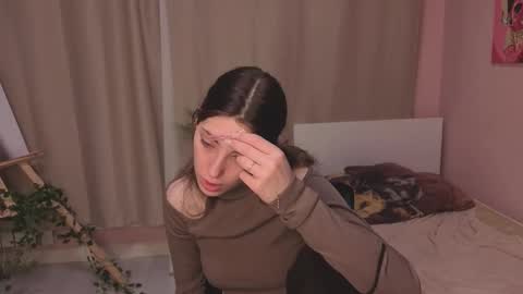 Emilia online show from March 7, 2026, 6:21 am