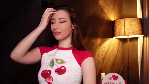 Snapshot of isoldebliss chatting on February 18, 2025, 8:16 am IsoldeBliss online show from February 18, 2025, 8:16 am