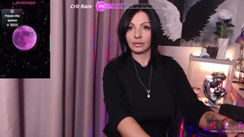 Rebecca online show from November 4, 2025, 5:50 am