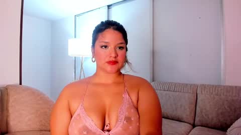 Issabela online show from February 27, 2025, 8:39 am