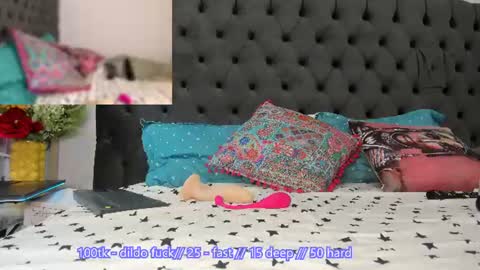 Snapshot of issabellaa chatting on June 16, 2026, 6:05 am Issy online show from June 16, 2026, 6:05 am