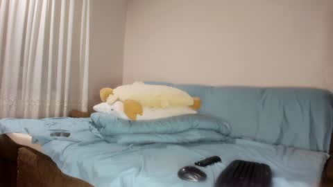 Issabelle online show from February 2, 2025, 6:26 am