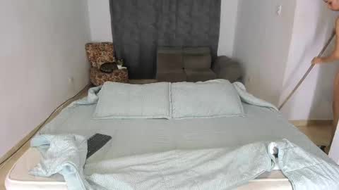 Isabella  online show from February 13, 2025, 5:37 am